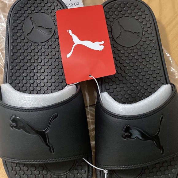 Puma Slides size 7 - Picture 2 of 2